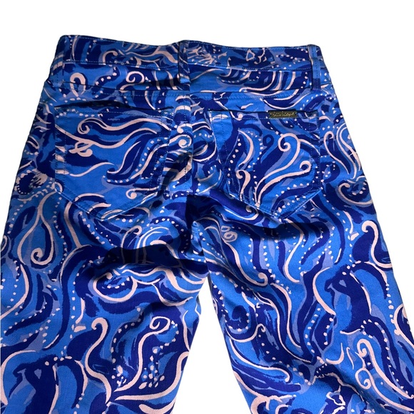 Lilly Pulitzer skinny jeans in size 00. Blue and white with gold hardware - Picture 5 of 16